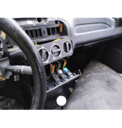 Boitier de prechauffage PEUGEOT 205