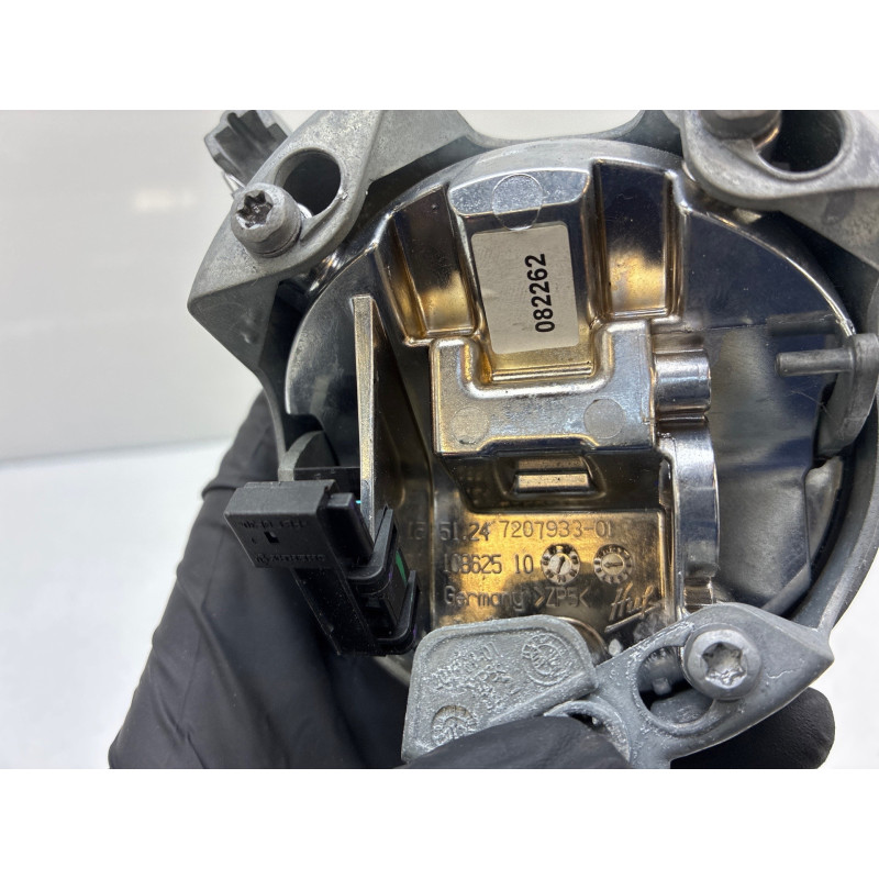 Bouton de coffre BMW SERIE 1 E87 Photo n°4