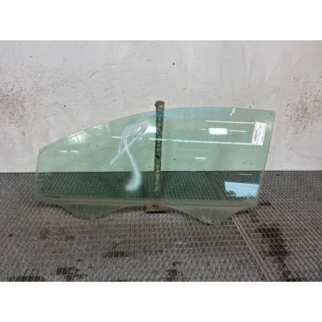 Vitre avant gauche CITROEN C2