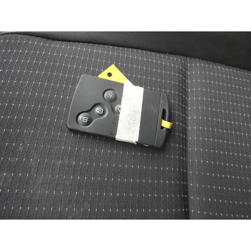 Capot RENAULT SCENIC 3 Photo n°10