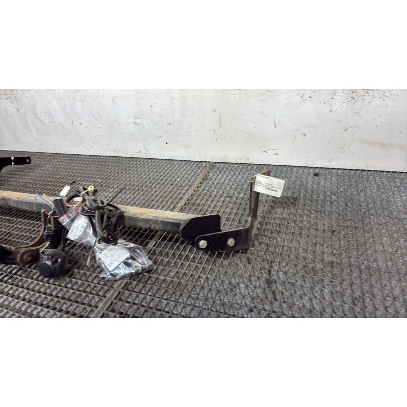 Attelage (boule de remorquage) RENAULT MEGANE 4 Photo n°5