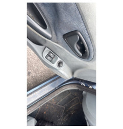 Interrupteur de leve vitre avant gauche RENAULT MEGANE 1