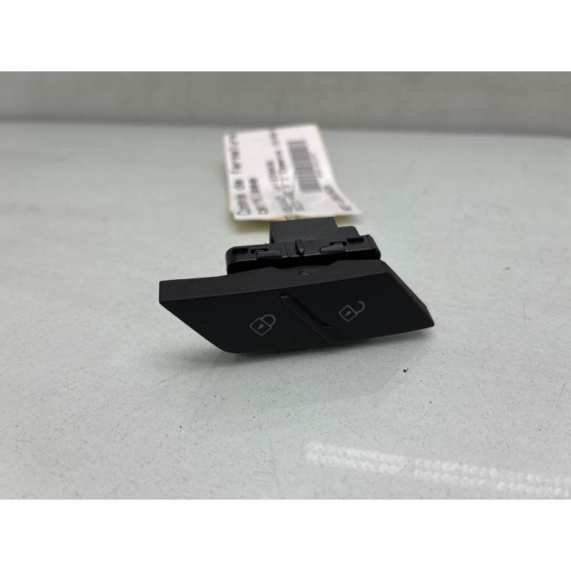 Commande de fermeture centralisee VOLKSWAGEN POLO 6 Photo n°4