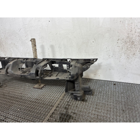 Armature avant, Masque avant PEUGEOT 3008 1