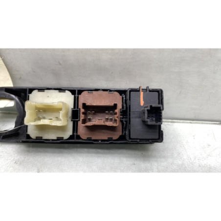 Interrupteur de leve vitre avant gauche RENAULT CAPTUR 1