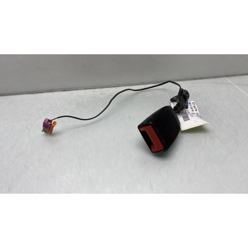 Attache ceinture arriere gauche OPEL MERIVA B Photo n°3