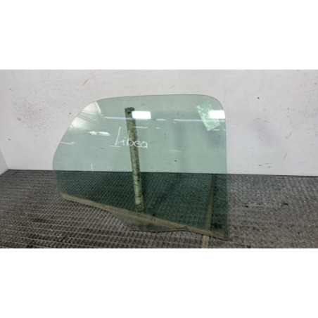 Vitre arriere droit CITROEN XSARA PICASSO