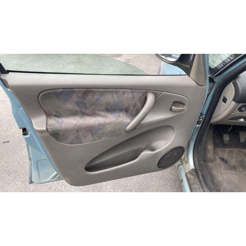 Vitre arriere droit CITROEN XSARA PICASSO Photo n°14