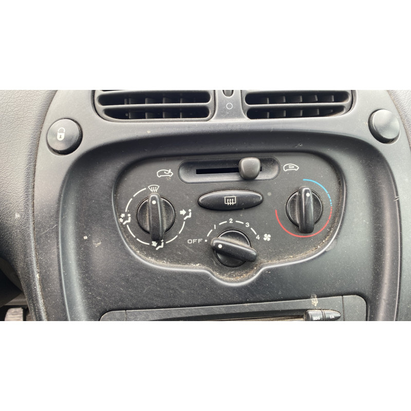 Vitre arriere droit CITROEN XSARA PICASSO Photo n°20