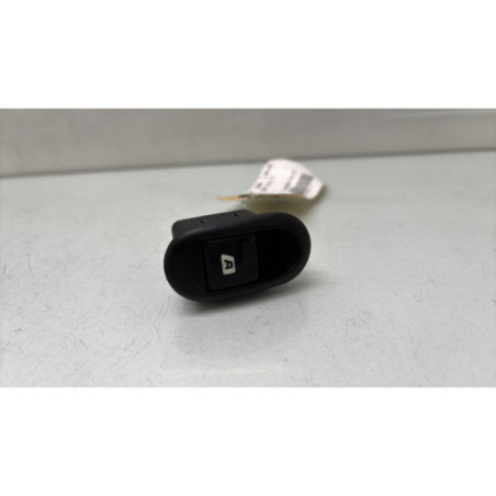 Interrupteur de leve vitre avant droit CITROEN C3 PLURIEL Photo n°1