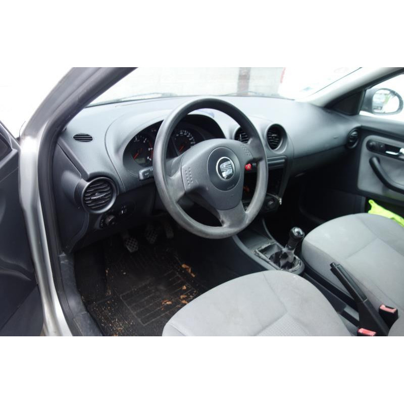 Pare choc arriere SEAT CORDOBA 2 Photo n°12