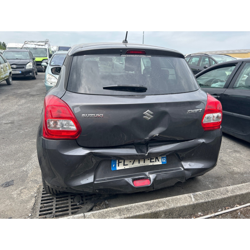 SUZUKI SWIFT 5 1.2i - 16V Photo n°5