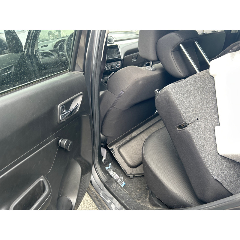 SUZUKI SWIFT 5 1.2i - 16V Photo n°13