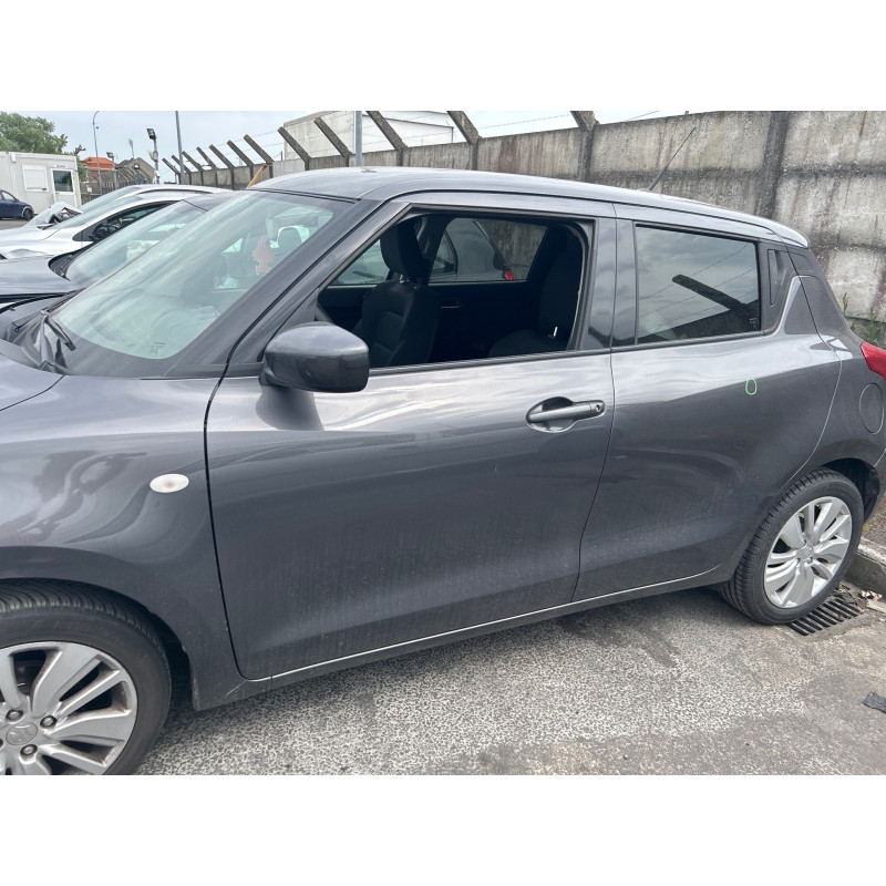 SUZUKI SWIFT 5 1.2i - 16V Photo n°14