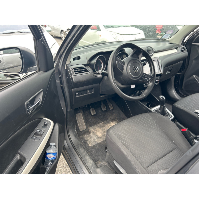 SUZUKI SWIFT 5 1.2i - 16V Photo n°16