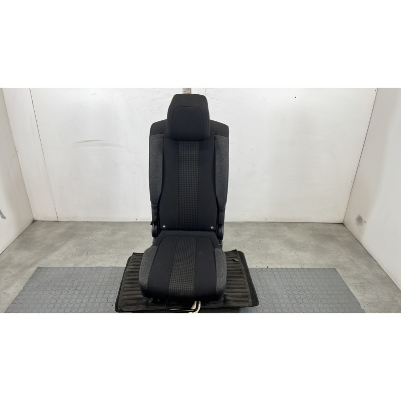 Siege arriere central PEUGEOT 5008 2 Photo n°1