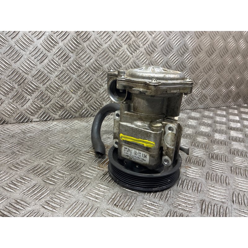 Pompe de direction BMW SERIE 3 E90 Photo n°4