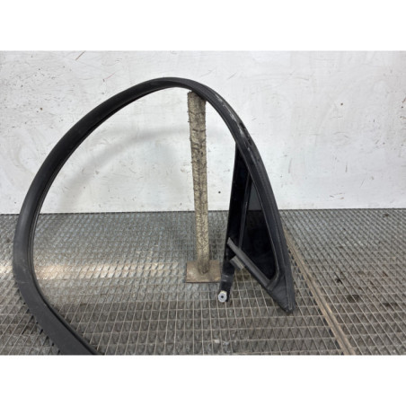 Custode arriere droit MERCEDES CLASSE E 207
