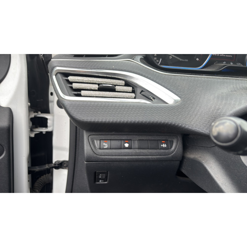 PEUGEOT 2008 1 PHASE 1 1.6 HDI - 8V TURBO Photo n°16