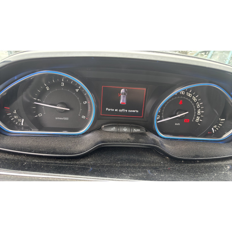 PEUGEOT 2008 1 PHASE 1 1.6 HDI - 8V TURBO Photo n°17