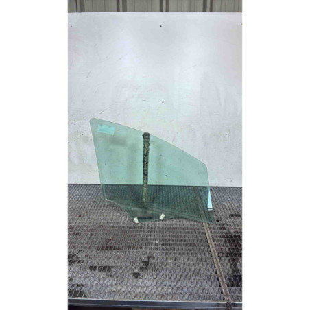 Vitre avant gauche PEUGEOT 307