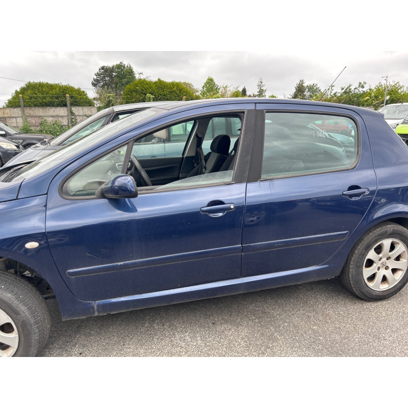 Vitre avant gauche PEUGEOT 307 Photo n°18