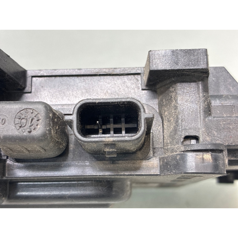 Porte fusible RENAULT MEGANE 3 Photo n°2
