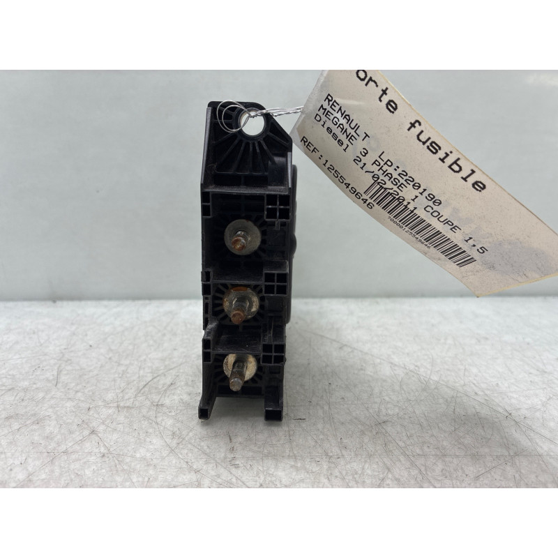 Porte fusible RENAULT MEGANE 3 Photo n°5
