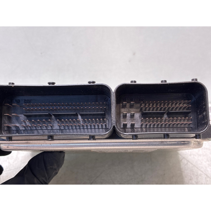 Calculateur moteur BMW SERIE 3 E90 Photo n°3