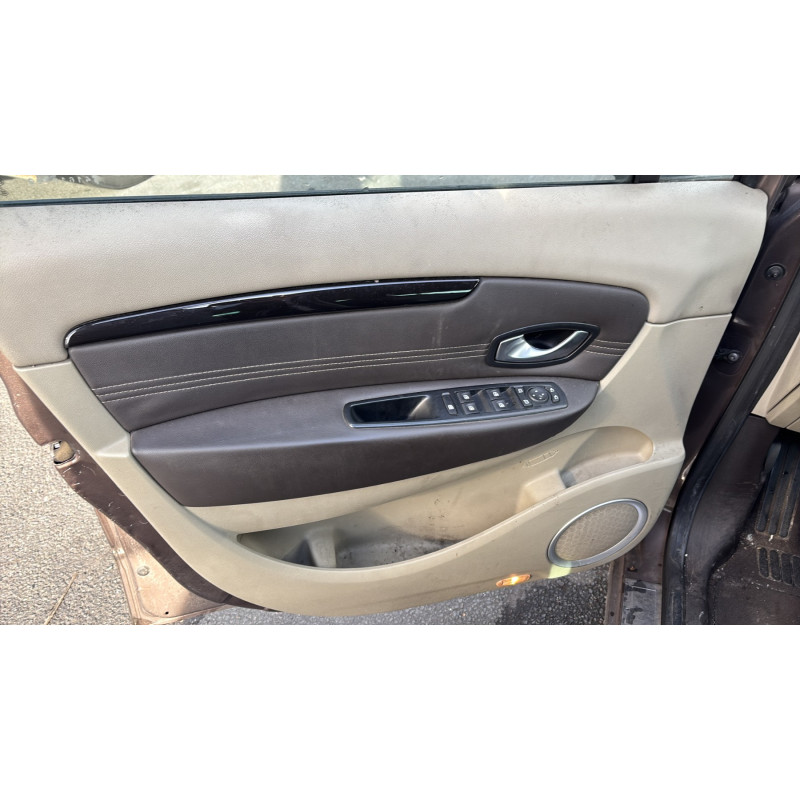 Vase de lave glace RENAULT SCENIC 3 Photo n°16