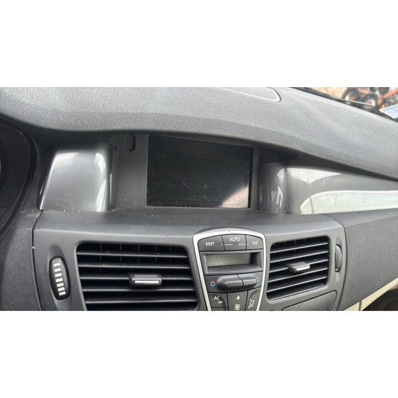 Vitre avant gauche RENAULT LAGUNA 3 Photo n°20