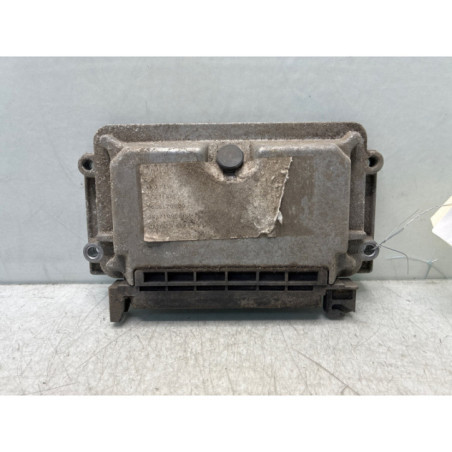 Calculateur moteur PEUGEOT 206