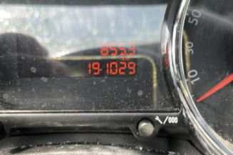 Serrure avant gauche PEUGEOT 3008 1