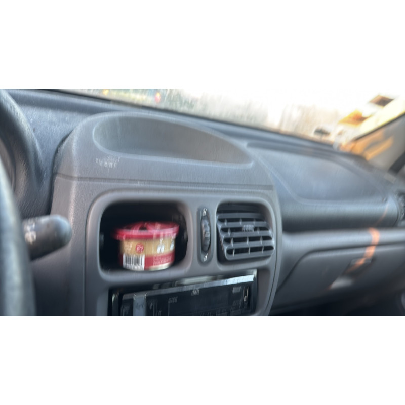 Poignee interieur avant gauche RENAULT CLIO 2 Photo n°18