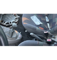 Poignee interieur avant gauche RENAULT CLIO 2