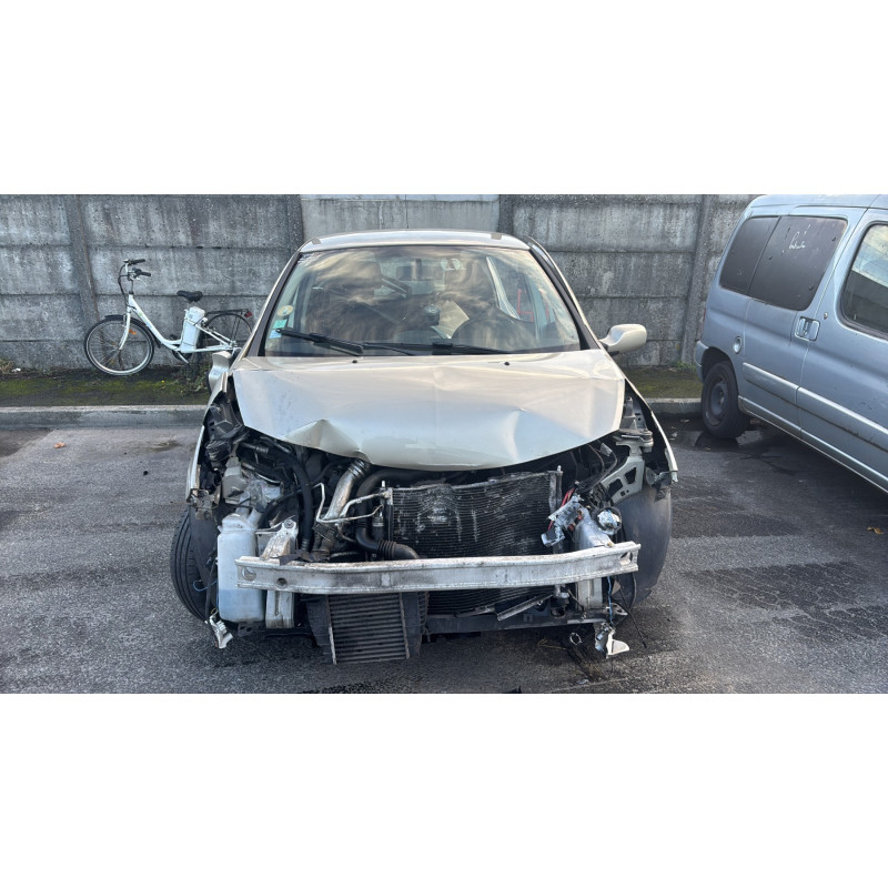 Feu arriere stop central RENAULT CLIO 3 Photo n°12