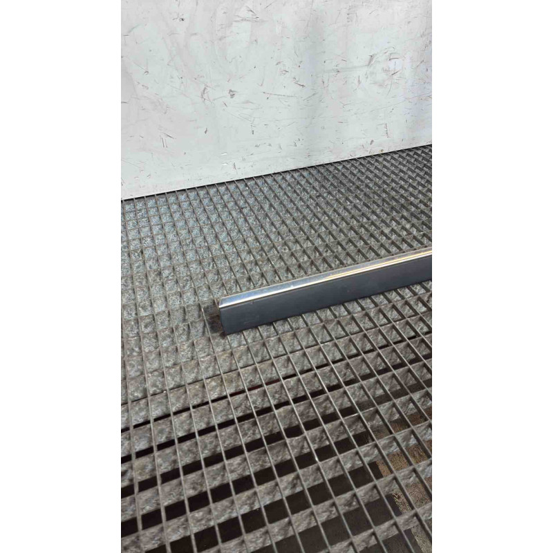 Baguette de porte avant droite PEUGEOT 407 Photo n°4