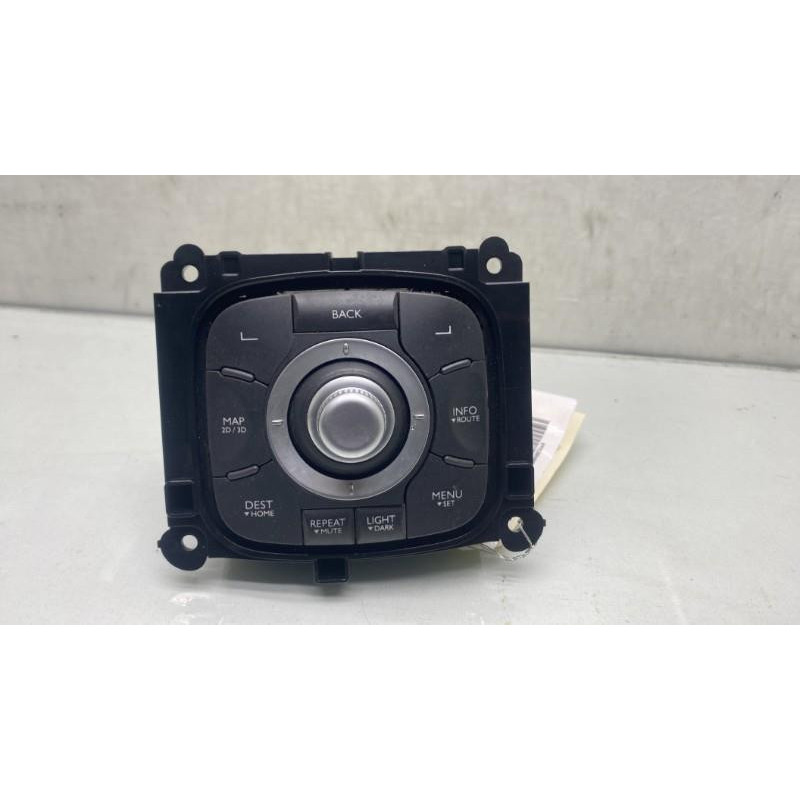 Commande GPS RENAULT LAGUNA 3 Photo n°1