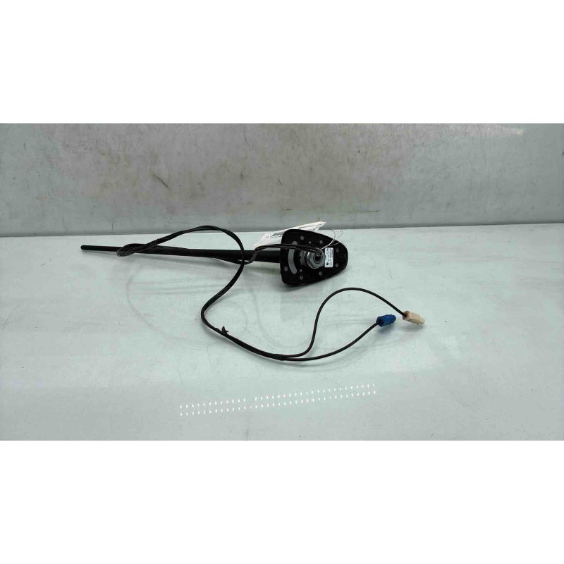 Antenne RENAULT MEGANE 3 Photo n°2