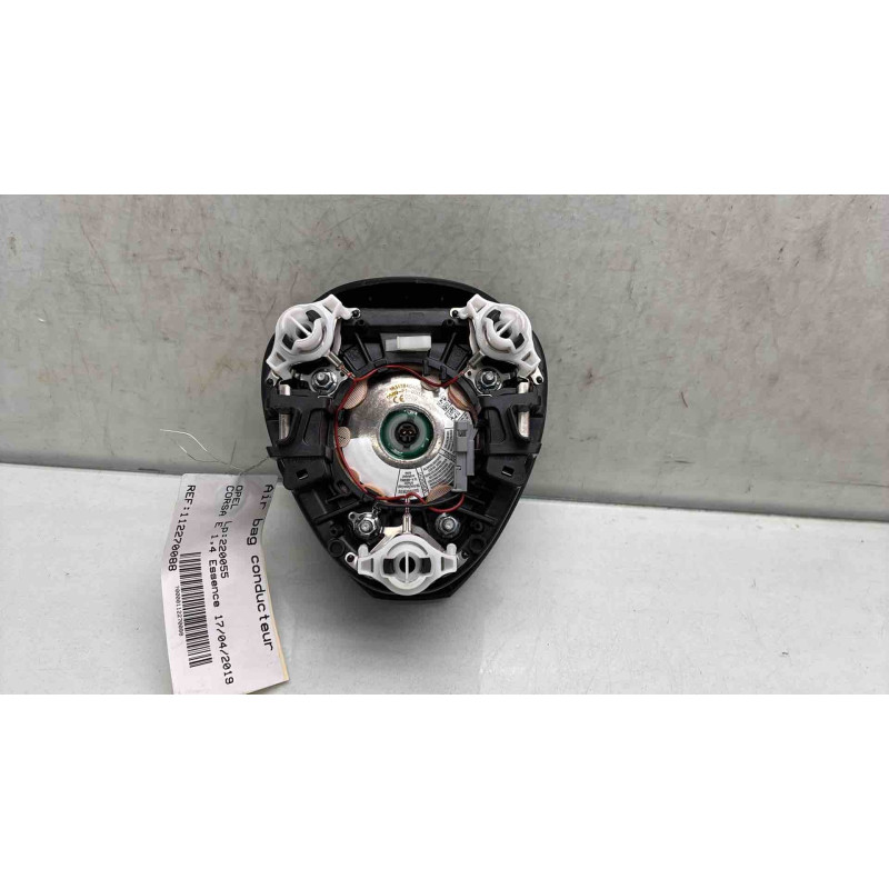 Air bag conducteur OPEL CORSA E Photo n°2