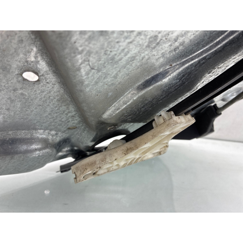 Leve vitre mecanique arriere gauche VOLKSWAGEN POLO 4 Photo n°3