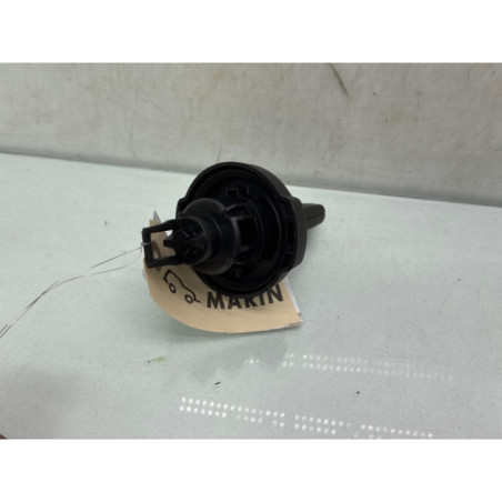 Bouchon de carburant PEUGEOT 3008 1