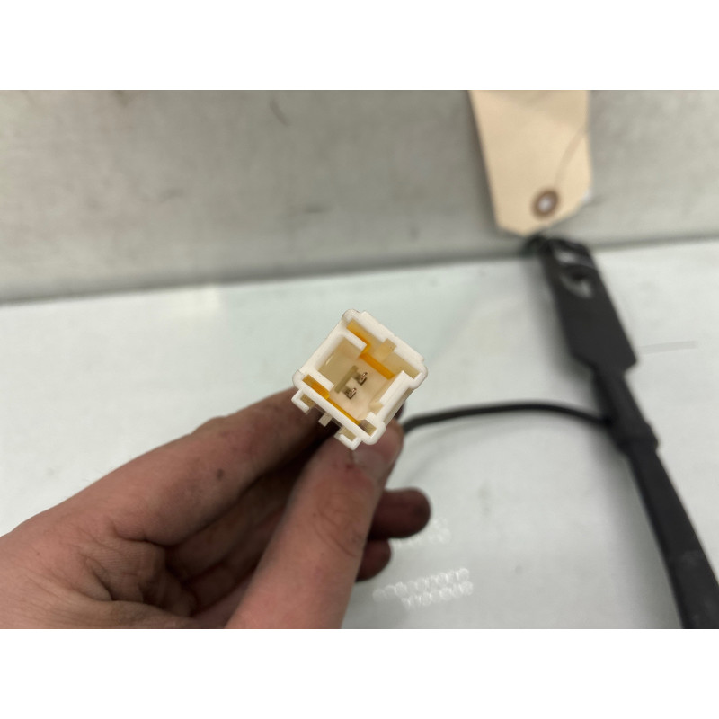 Attache ceinture avant droit PEUGEOT 3008 1 Photo n°3