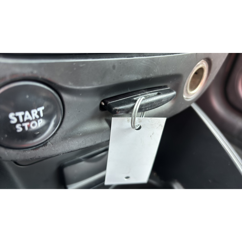 Custode arriere droit RENAULT MEGANE 3 Photo n°20