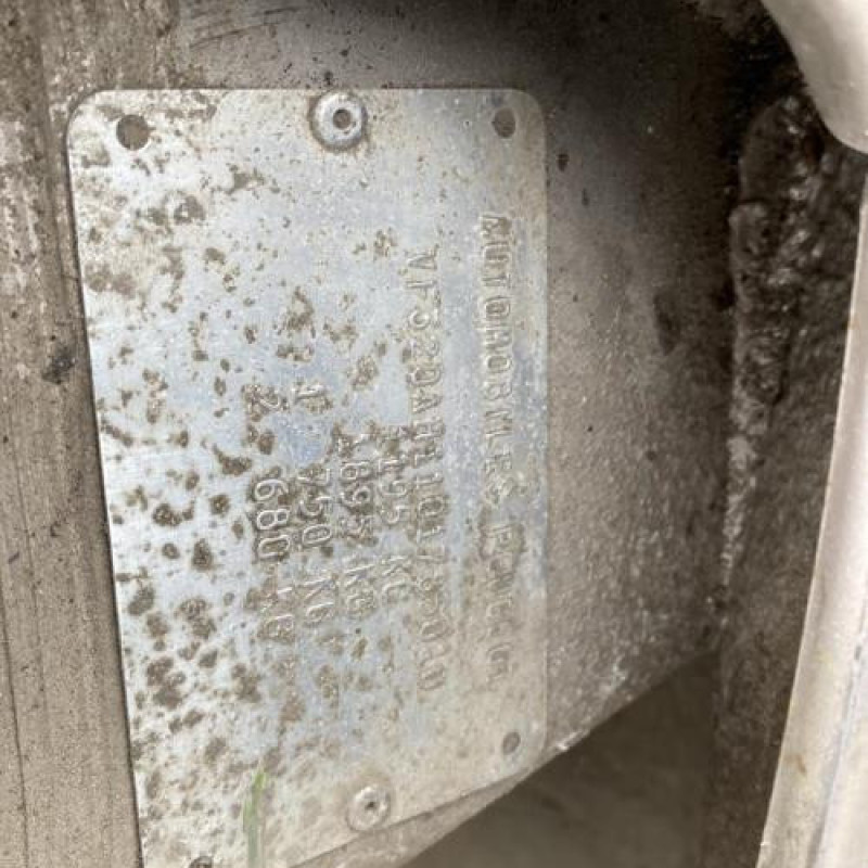 Porte arriere droit PEUGEOT 205 Photo n°9
