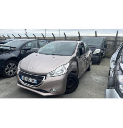 Pare choc arriere PEUGEOT 208 1