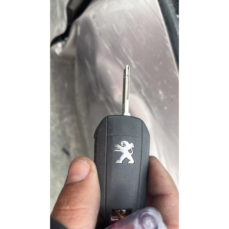Pare choc arriere PEUGEOT 208 1 Photo n°11