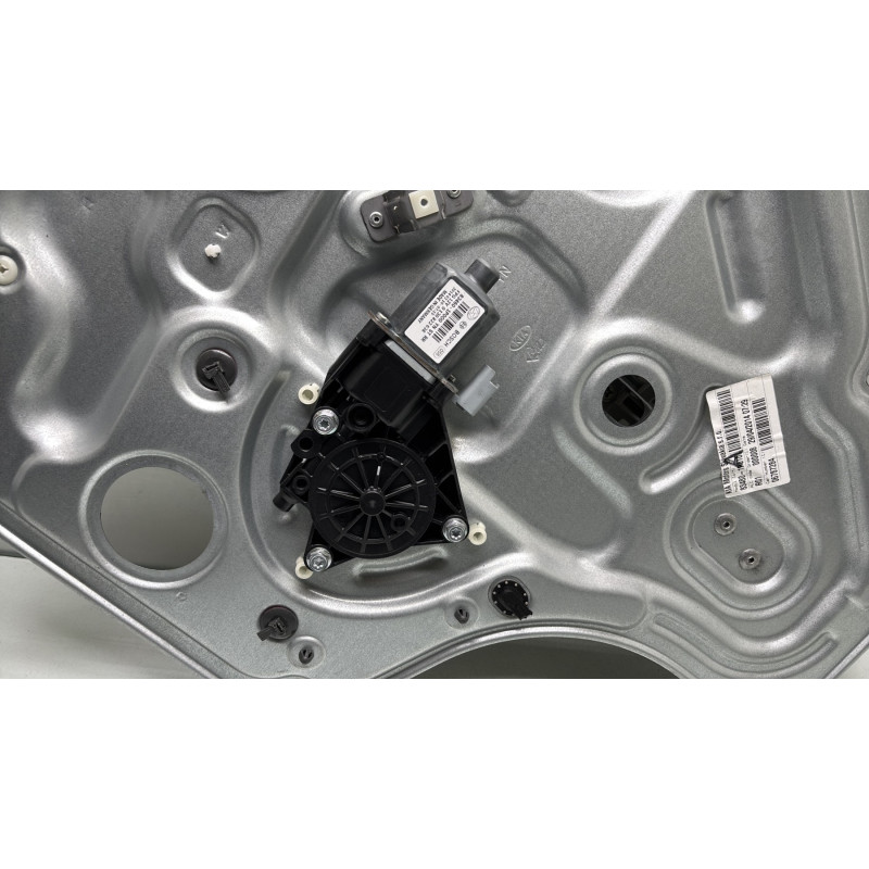 Leve vitre electrique arriere droit KIA VENGA Photo n°2