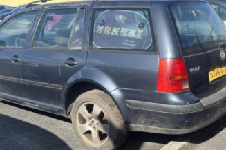 Serrure avant droit VOLKSWAGEN GOLF 4