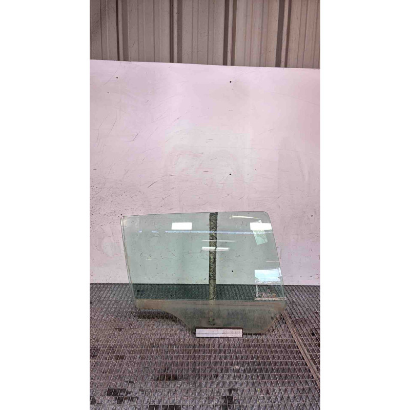 Vitre arriere droit OPEL ASTRA H Photo n°1